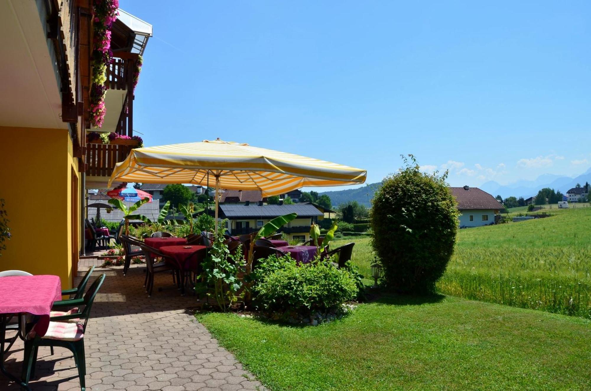 Gaestehaus Goetz Drobollach am Faakersee Dış mekan fotoğraf