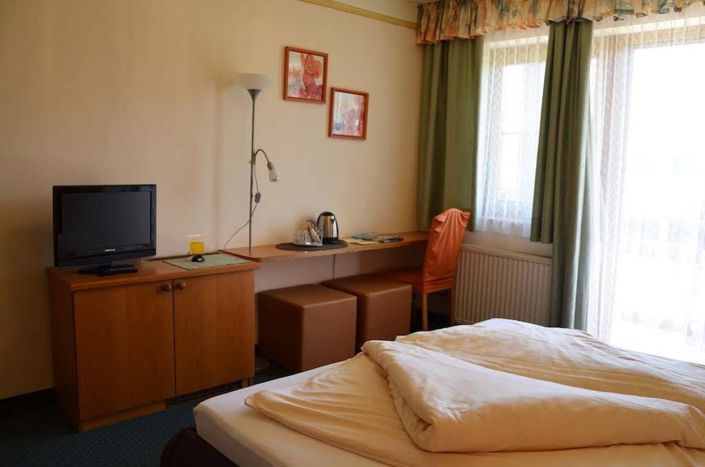 Gaestehaus Goetz Drobollach am Faakersee Dış mekan fotoğraf