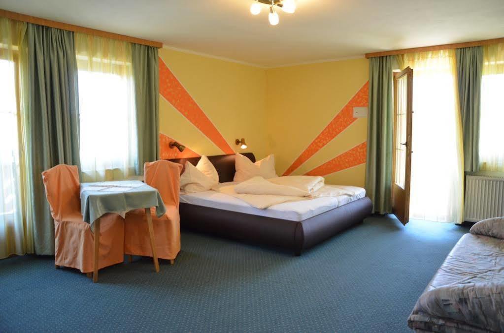 Gaestehaus Goetz Drobollach am Faakersee Dış mekan fotoğraf